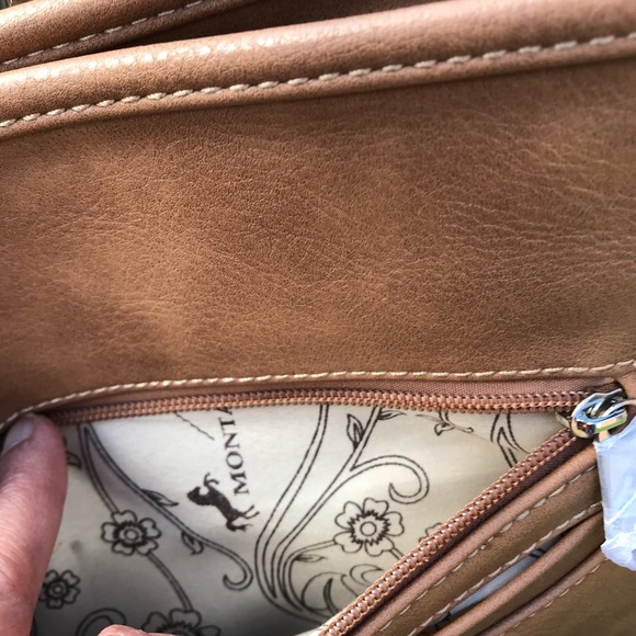 Montana West Concho Brown Crossbody - Picture 6 of 8